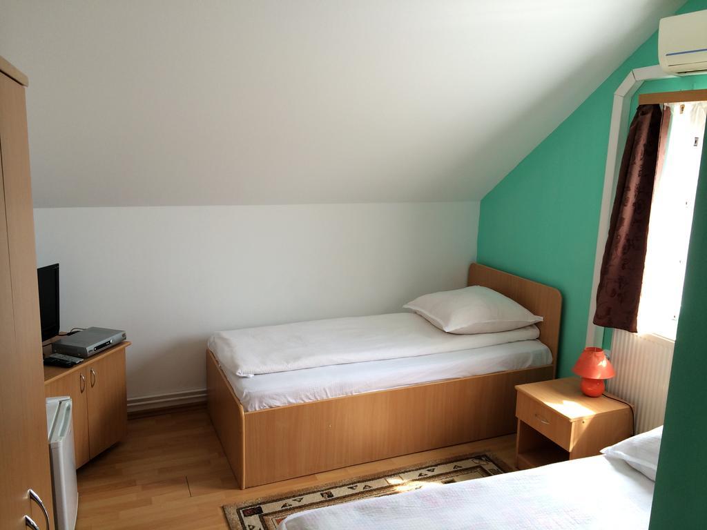 Pensiunea Simina Caransebeş Zimmer foto