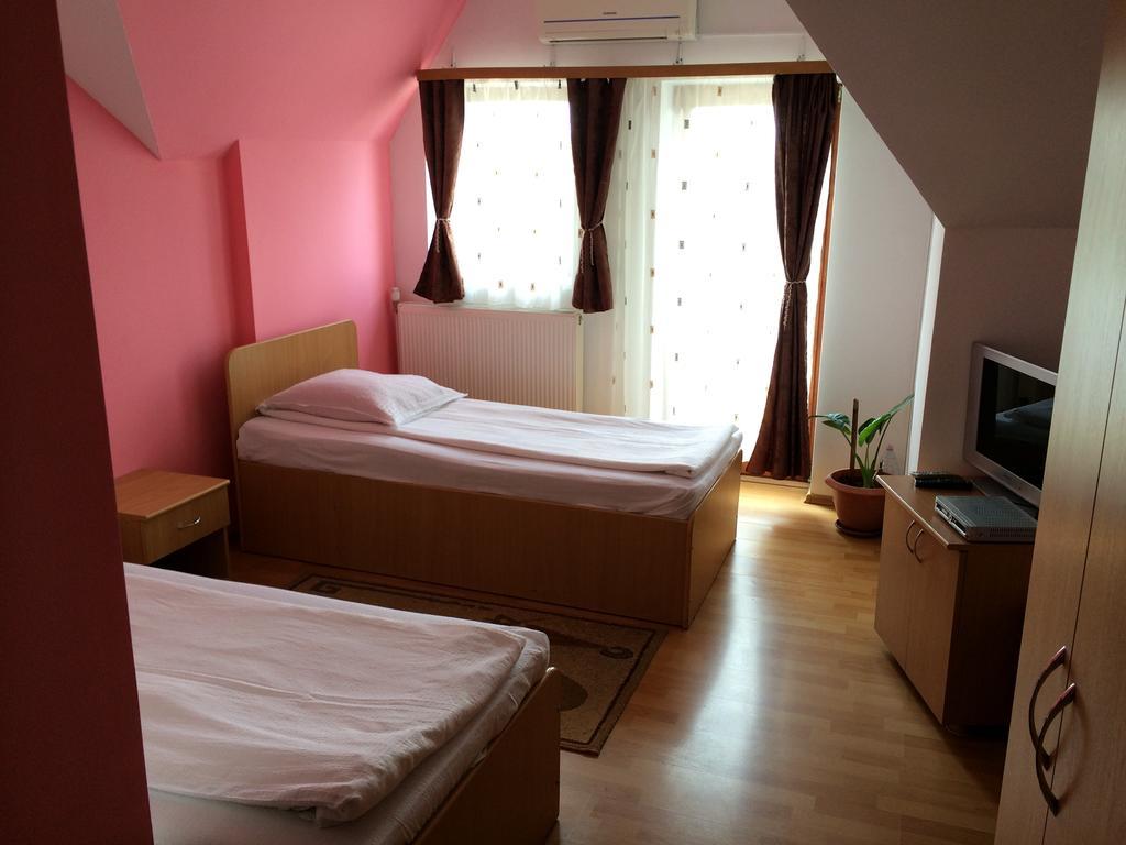 Pensiunea Simina Caransebeş Zimmer foto